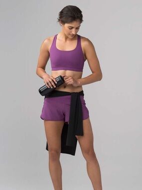Lululemon Speed Up Shorts 2.5”